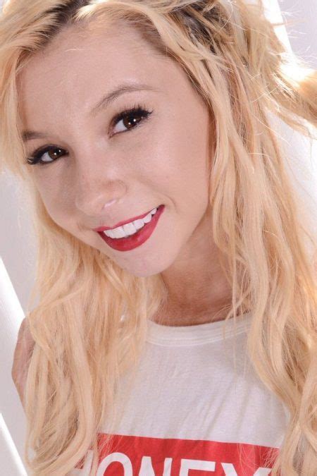 kenzie reeves height|Kenzie Reeves Net Worth, Height, Net Worth, Wiki。